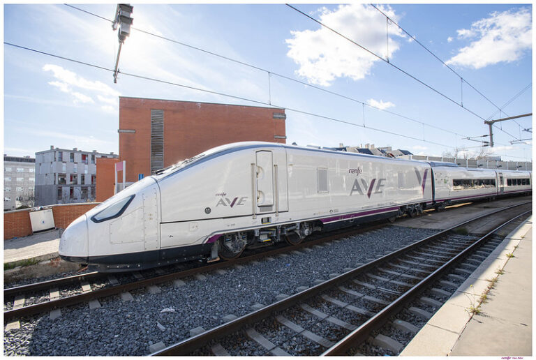 Exploring Spain by train: Discover Renfe’s most popular routes and destinations